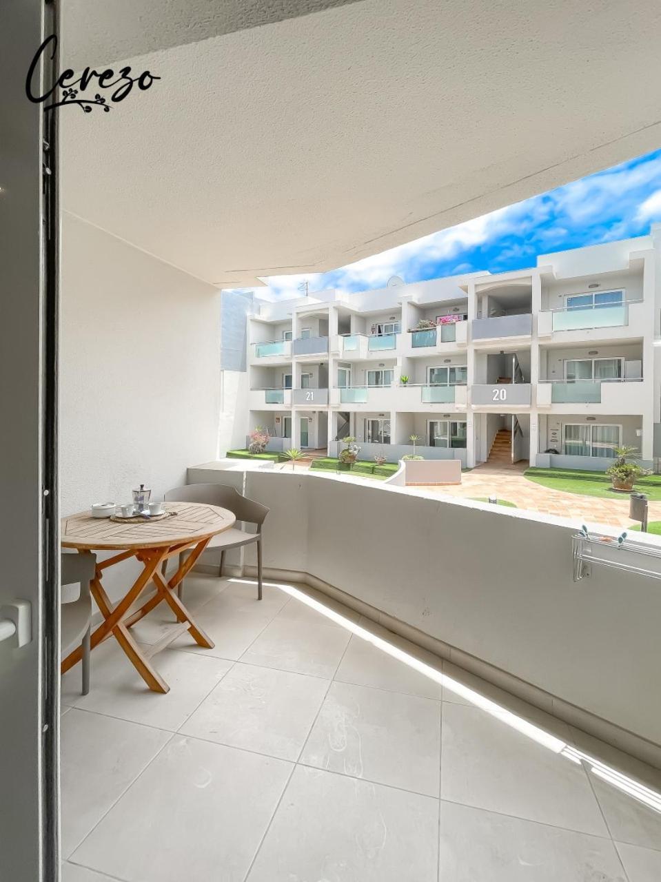 Ferienwohnung B-Rent Corralejo Sun Cerezo Pool Exterior foto